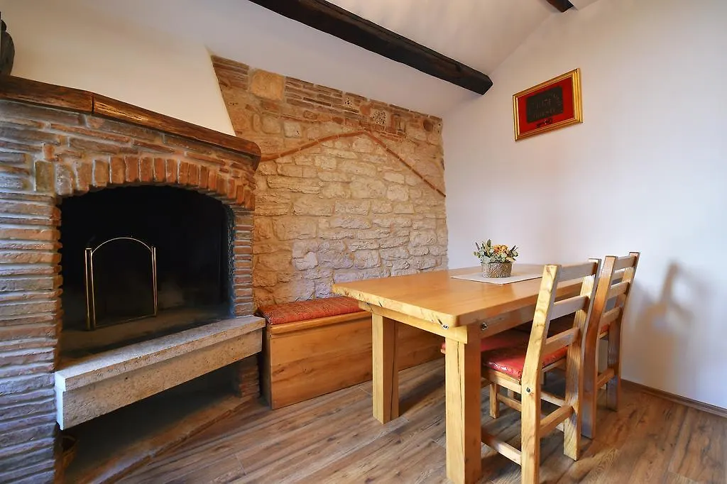 Antique Apartment Arsenale Rovinj